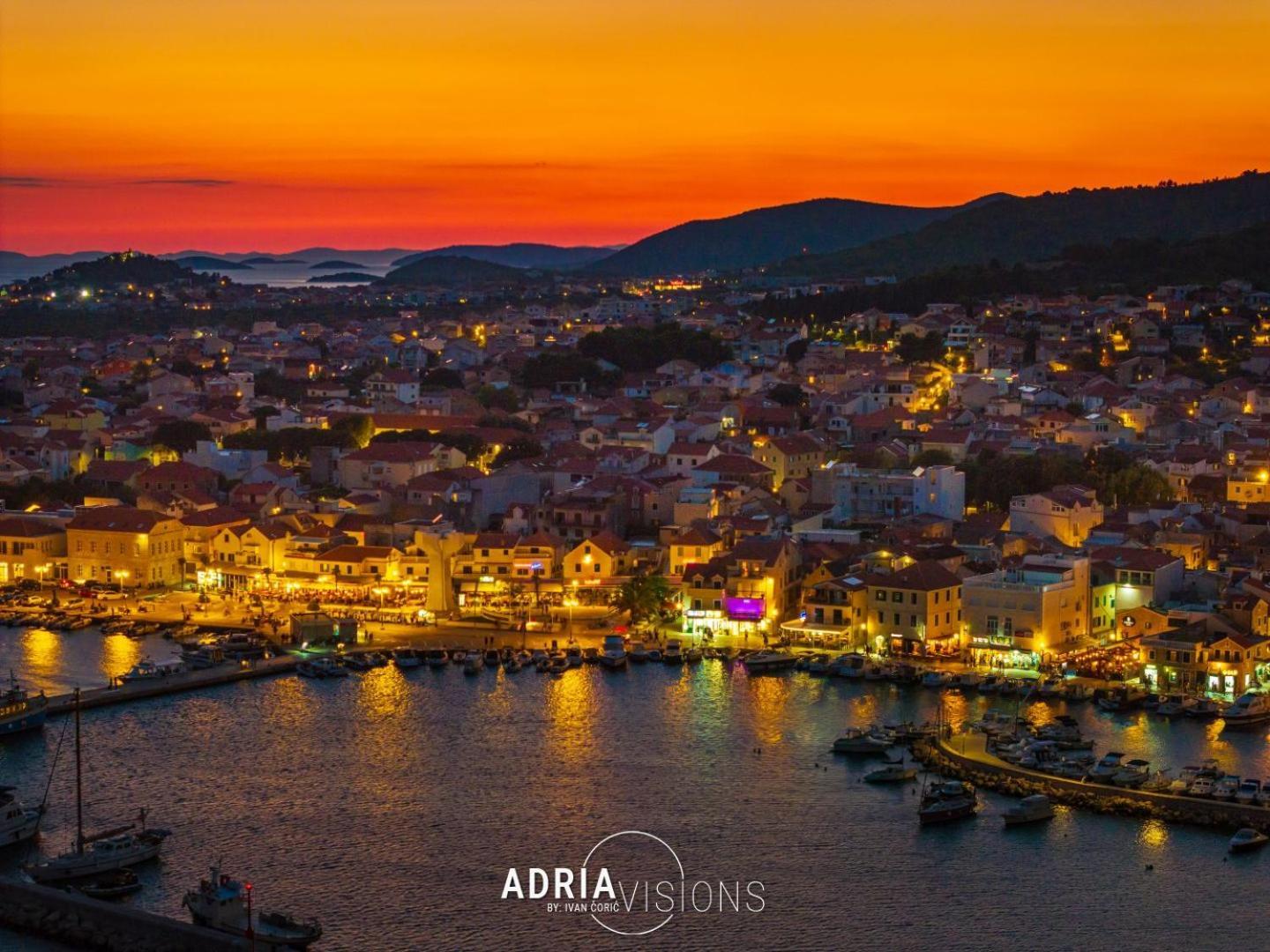 Refresh Boutique Suites - Central Point Vodice Extérieur photo