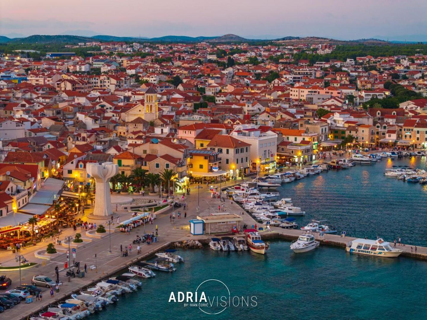 Refresh Boutique Suites - Central Point Vodice Extérieur photo